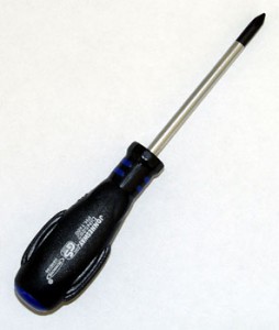 47055